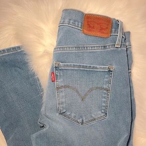 Levi’s 311 shaping skinny